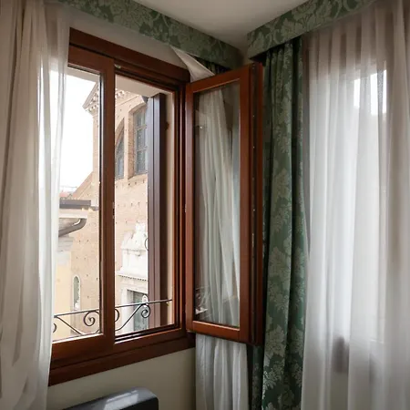 호텔 Duomo Boutique 키오자